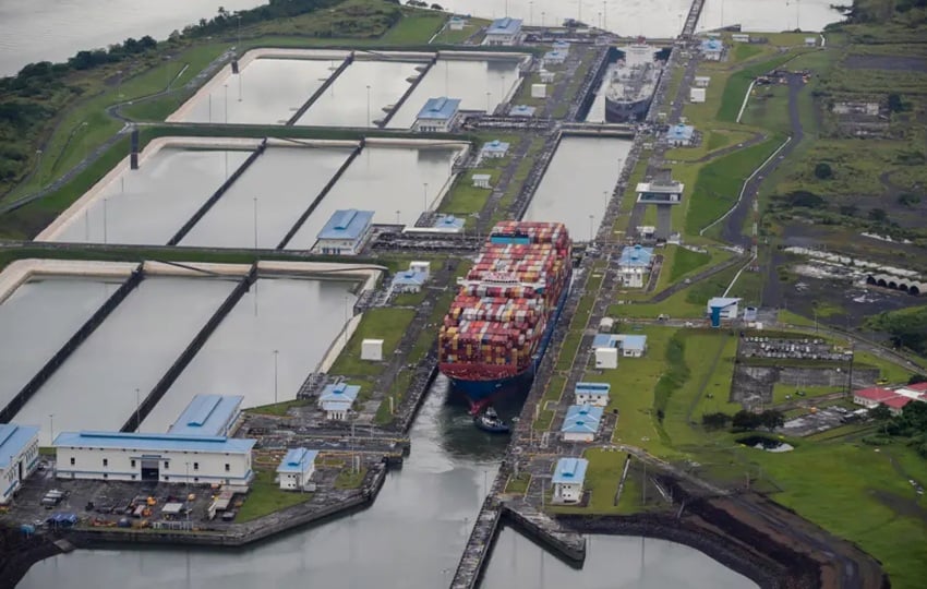 Los tránsitos por el Canal bajaron en 2024 a causa de la sequía. Foto: EFE