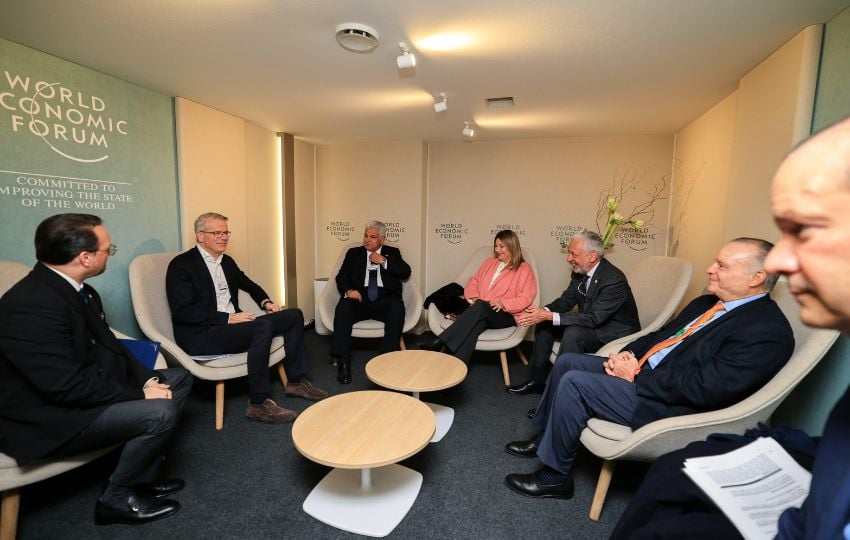 El encuentro se dio en el marco del Foro Económico Mundial en Davos. Foto: Cortesía