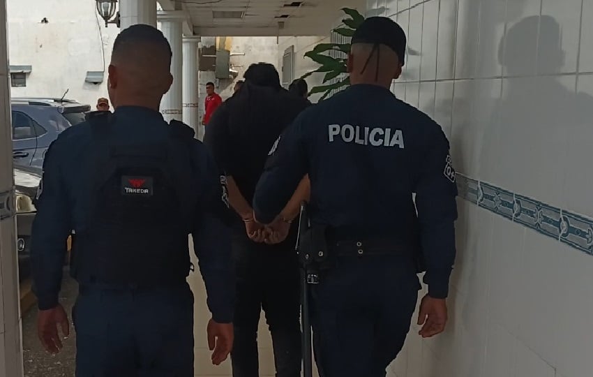 La captura de uno de uno de los implicados fue anunciada el martes por el subcomisionado Fernando Vargas, jefe de la zona de policía de Veraguas, quien informó que el operativo fue realizado en conjunto con el Ministerio Público. Foto. Melquíades Vásquez