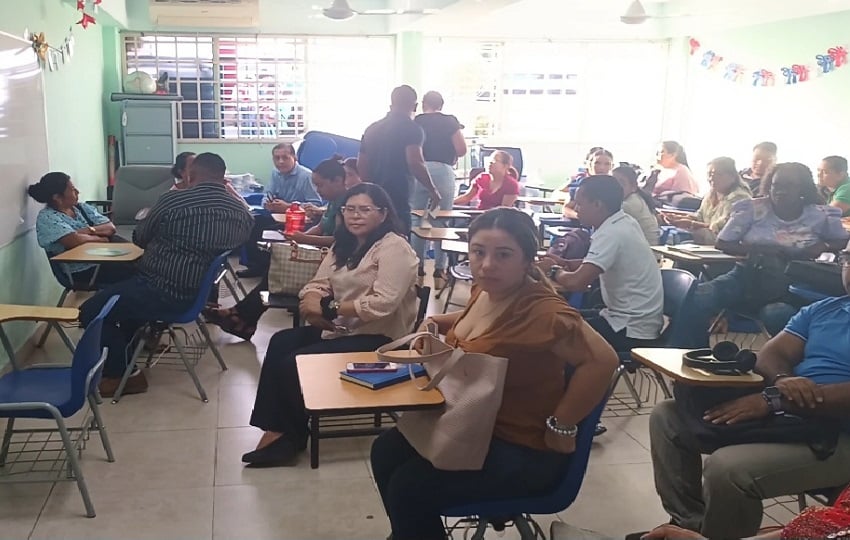 La tercera semana de capacitación docente, que va del 17 al 21 de febrero, abarcará los temas de pedagogía interdisciplinaria. Foto. Melquíades Vásquez