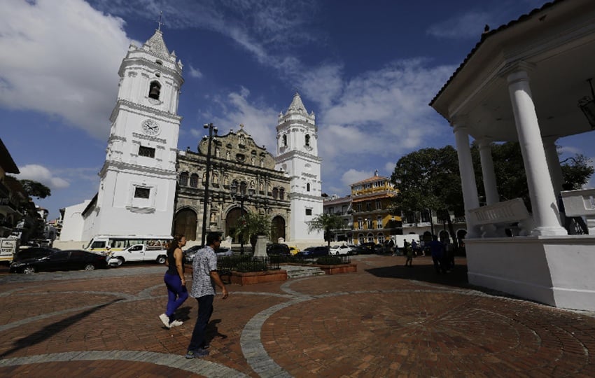 En el primer semestre de 2024, Panamá atrajo 1.610 millones de dólares en IED. Foto: EFE/Carlos Lemos