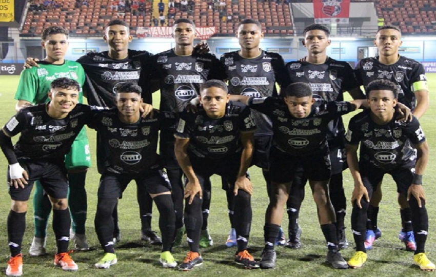 Equipo de CAI de La Chorrera de la Liga Prom. Foto: Cortesía