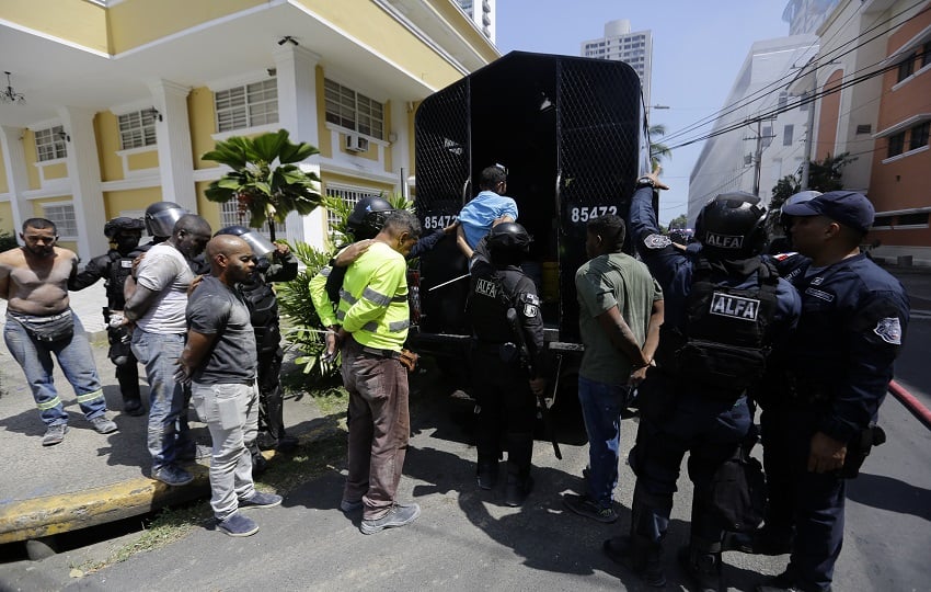 Más de 400 personas fueron detenidas en las manifestaciones del pasado 12 de febrero. Foto: EFE