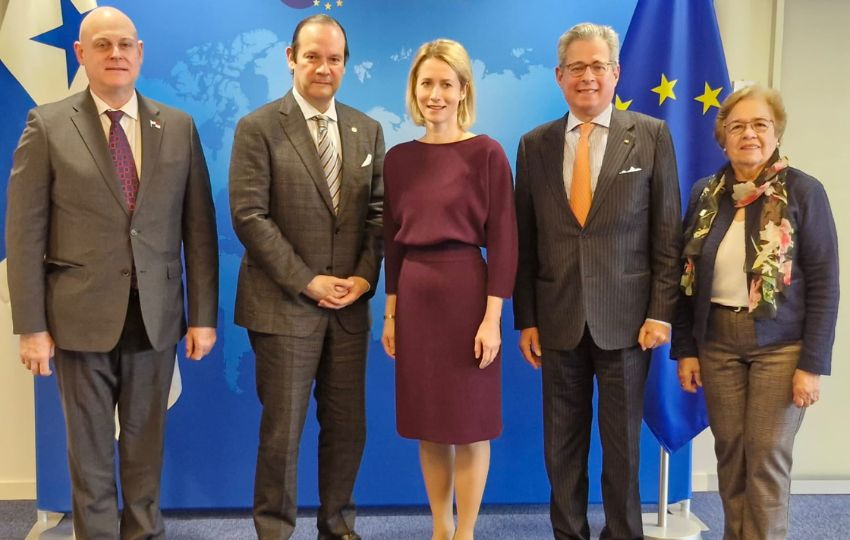  Javier Martínez-Acha Vásquez se reunió con "líderes clave" de la Unión Europea. Foto: Cortesía