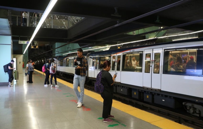 Altas temperaturas en las estaciones subterráneas incomodan a los usuarios del Metro. Foto: Cortesía