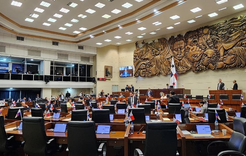 Pleno culminó con el debate del segundo bloque de reformas. Foto: AN