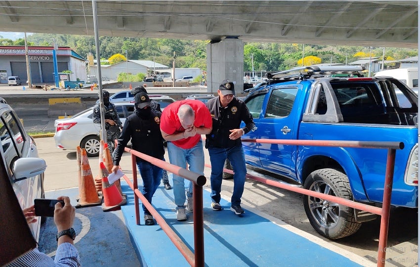 Julio Anel Bayo Solís, de 43 años,  es la primera persona detenida tras la desaparición de Dayra Caicedo, cuando llegaba a su casa en Vista Alegre, distrito de Arraiján. Foto. Eric  Montenegro