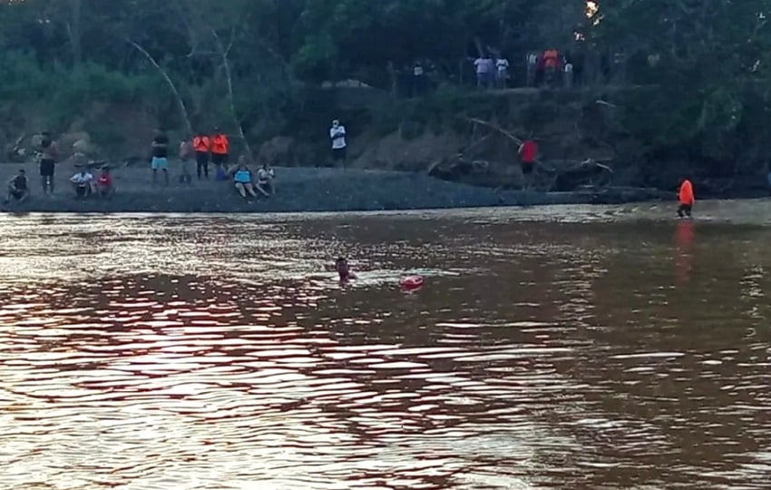 Este hecho desafortunado ocurrió justo cuando el Sinaproc emitió advertencias sobre la crecida de los ríos en la región de Azuero debido a lluvias inusuales fuera de temporada. Foto. Thays Domínguez