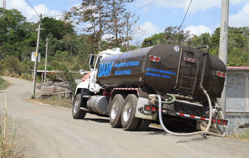 En Veracruz, unas  3,145 personas que se abastecen de agua a través de pozos u otras fuentes de agua. Foto. Eric Montenegro