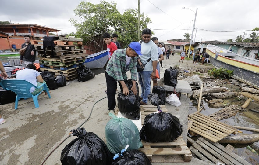 Migrantes regresan a sus países. Foto: EFE