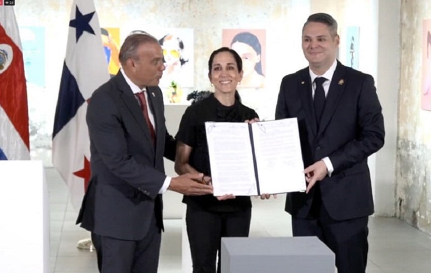 María Eugenia Herrera Correa, ministra de Cultura de Panamá junto a Jorge Rodríguez Vives, ministro de Cultura y Juventud de la República de Costa Rica. Foto: IG