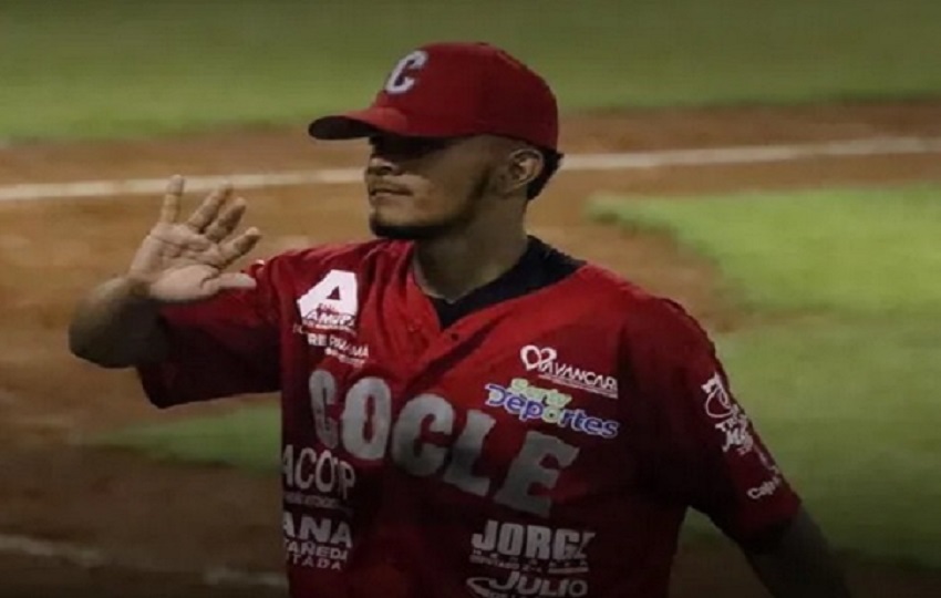  Joshua Martínez dominó al equipo chiricano. 