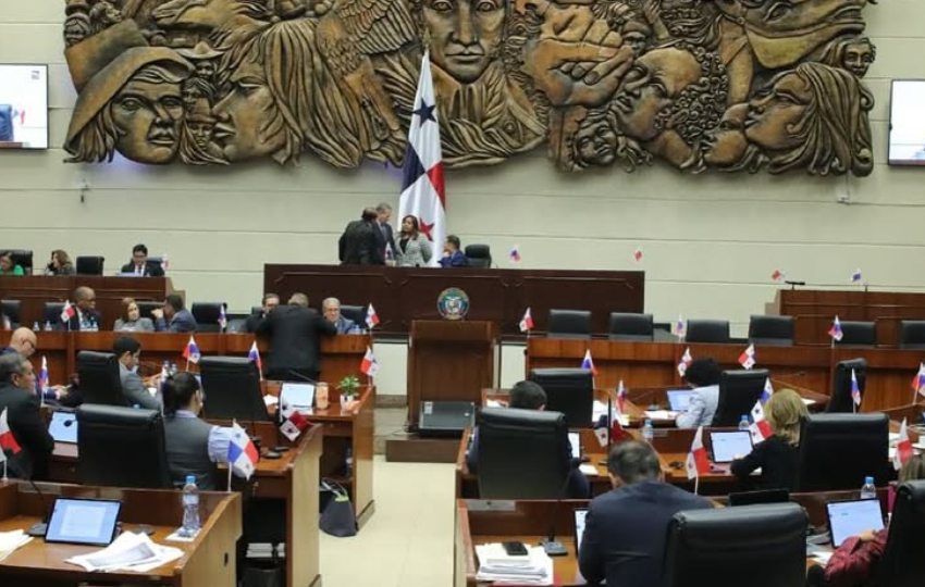 Pleno Legislativo. Foto: Instagram / @asambleapma