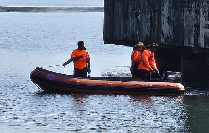 El Sinaproc desplegó equipos de buceo y rescate acuático, revisando sectores del lago y áreas circundantes. Foto. Sinaproc