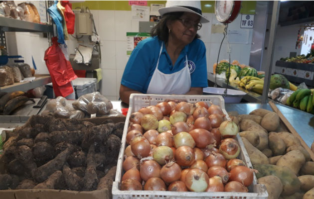 La importación de cebolla ha hecho que productores abandonen la siembra. Archivo