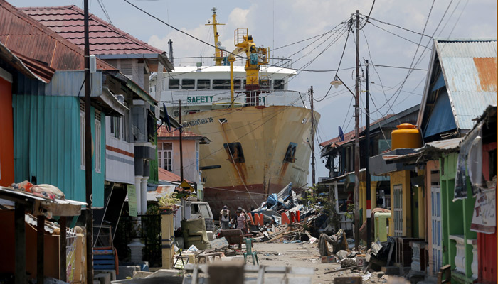 Más de 25 países ofrecieron asistencia después de que el presidente de Indonesia, Joko Widodo “Jokowi” pidiera ayuda internacional.  FOTO/AP