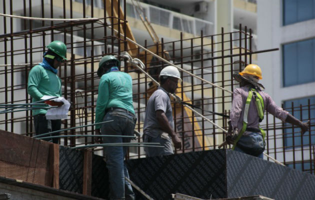 En edificios de oficinas, hoteles y  locales la caída fue del 53%. Foto: Archivo