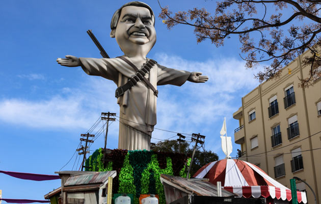 El mandatario brasileño fue objeto de burlas los cuatro días de Carnaval. FOTO/AP