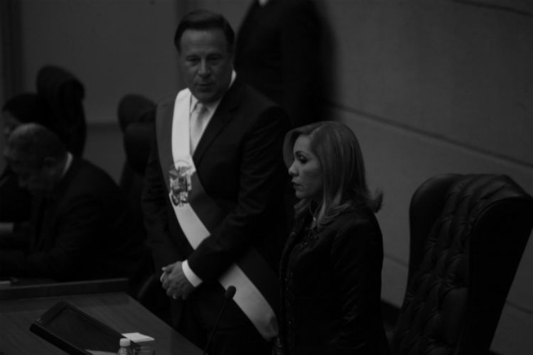 El presidente Juan Carlos Varela junto a la presidenta de la Asamblea Nacional, Yanibel Ábrego, antes de iniciar el último discurso de su mandato. Foto: Víctor Arosemena/EPASA.