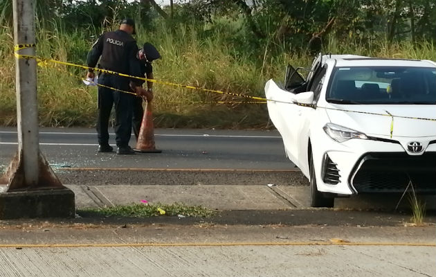 El carro accidentado en La Chorrera es investigado. Foto: Eric Montenegro.