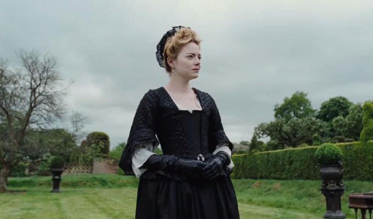 Actriz Emma Stone en una escena de la cinta 'La Favorita', en la que encarna a Abigail. https://losinterrogantes.com