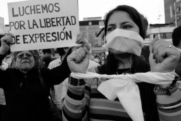 Violencia también cuando de manera forzada se le arrebata al pueblo su derecho de expresar su pensamiento.  Foto: Archivo.