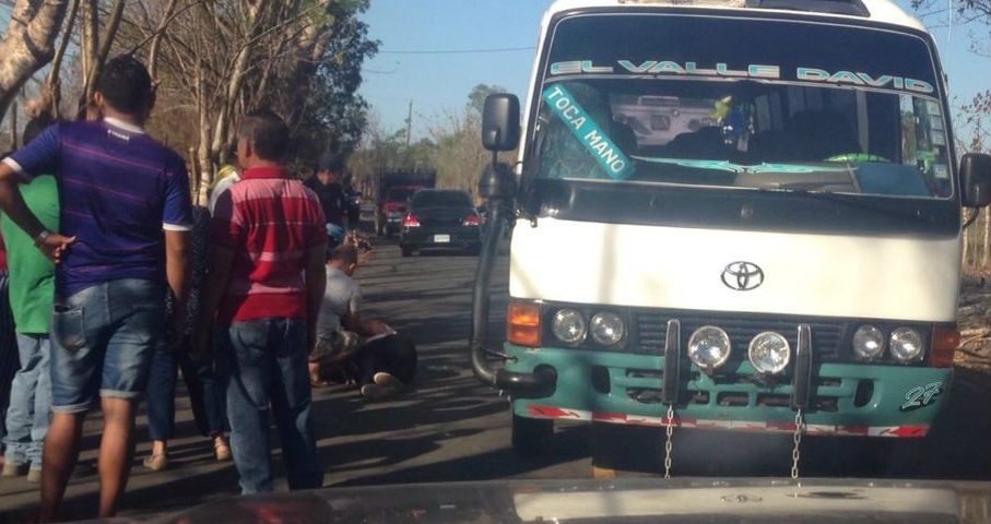 La mujer era pareja del conductor del autobús. Foto/José Vásquez