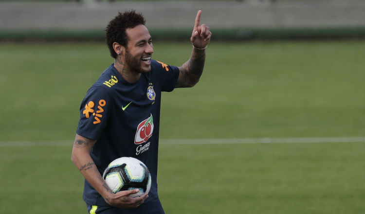 Neymar se prepara para la Copa América con su selección. Foto AP