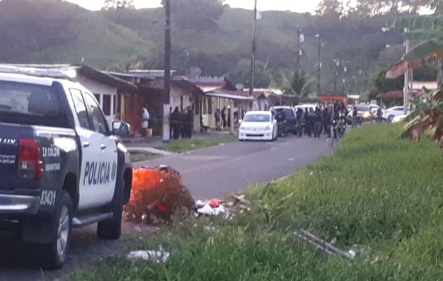 Todo el área fue acordonada por la Policía. Foto: Diómedes Sánchez. 