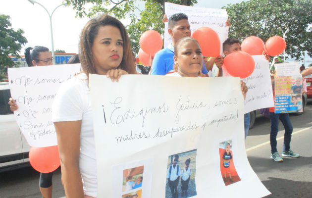 Marcha de protesta de las madres. Foto: Eric A. Montenegro.