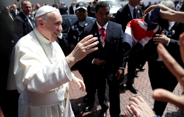 El papa Francisco aunque está de visita en Panamá está muy pendiente de la situación venezolana. FOTO/EFE