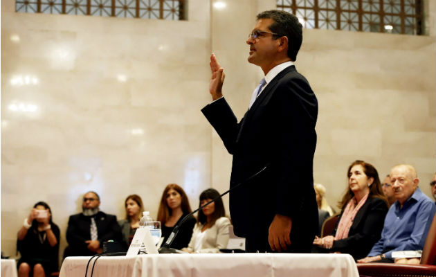 Pedro Pierluisi ante los miembros de la Cámara Baja. Foto: EFE.