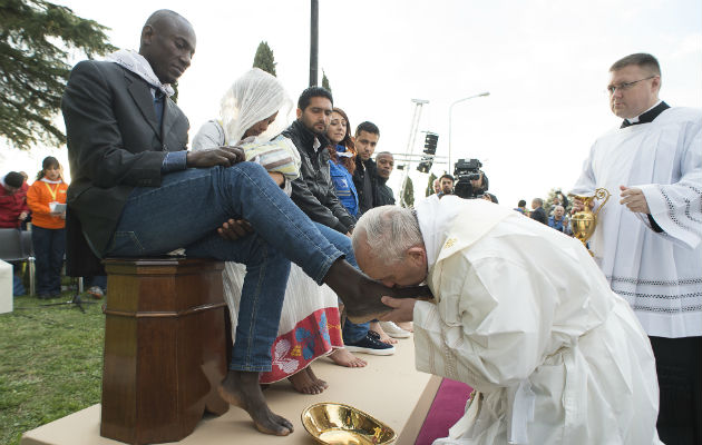 Lavatorio de pies. Foto/ AP