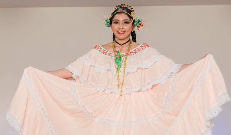 Las Damas de La Pollera ofrecerán la conferencia 