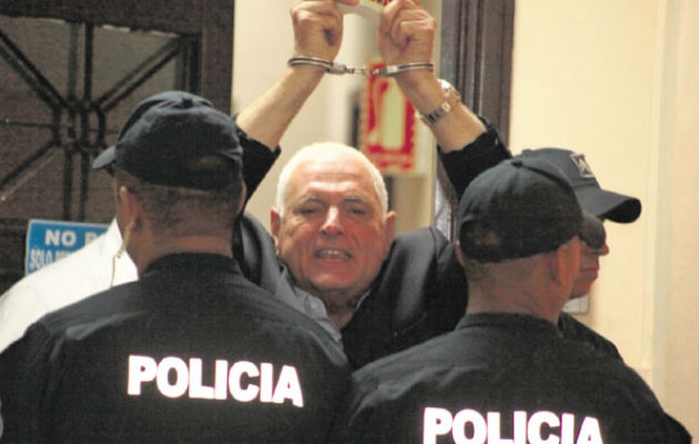 Antes y después de cada audiencia, el expresidente aprovecha para denunciar que el Gobierno de Varela atenta contra su vida y sus derechos fundamentales. /Foto Archivo