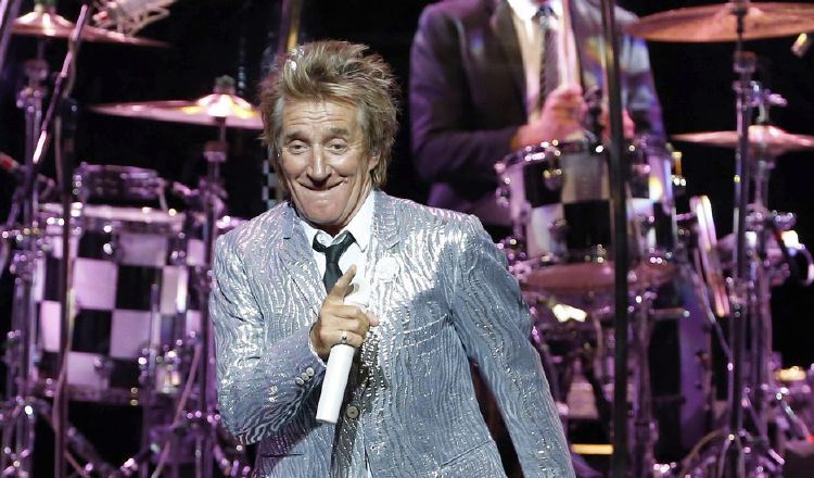 Rod Stewart, cantante británico.