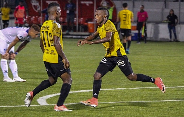 Club Atlético Independiente de La Chorrera aplastó 4-0 a Toronto en Panamá  por la Concachampions, VIDEO, DEPORTE-TOTAL