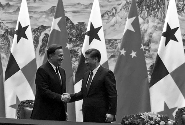 Luego de 18 meses de relaciones diplomáticas, llega Jinping para firmar varios acuerdos de cooperación, se reunirá con empresarios y políticos y se paseará por el Canal.