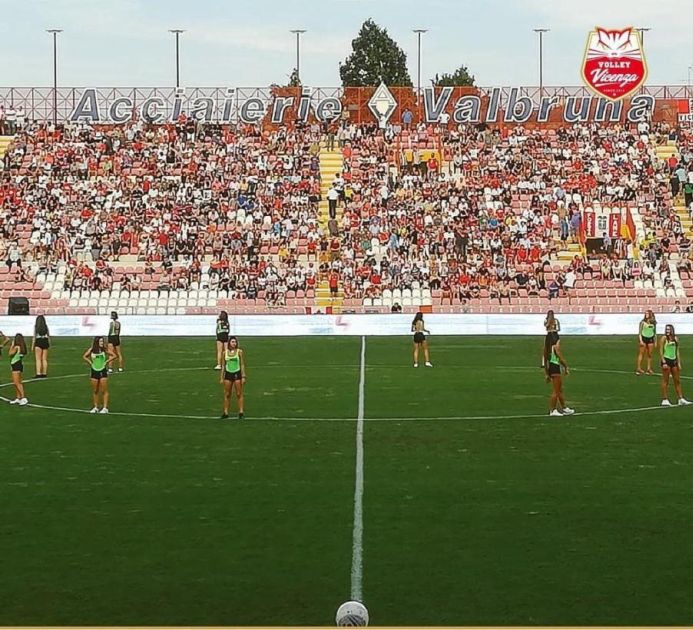 Las jugadoras de voleibol.